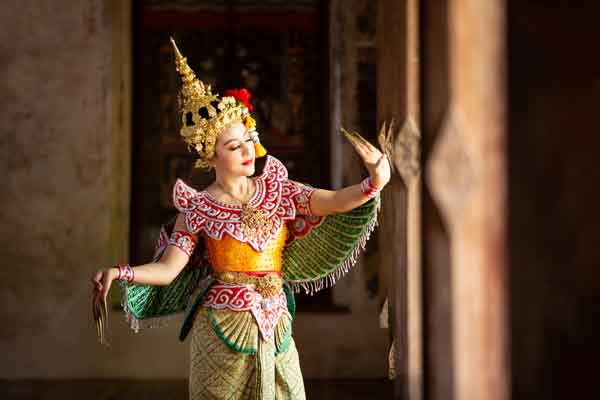 Jenis pertunjukan wayang tradisional Indonesia